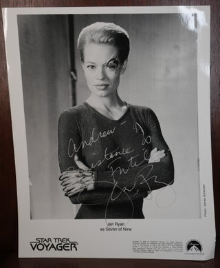 Star Trek Voyager Original TV Prop Memoribilia Press Kit Signed